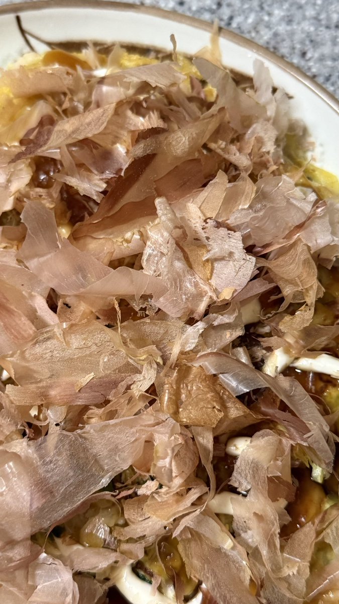 yongu222's tweet image. 오늘은 오코노미야끼도 성공하고
어머니 생일도 챙겨드럈으니
취침,,,