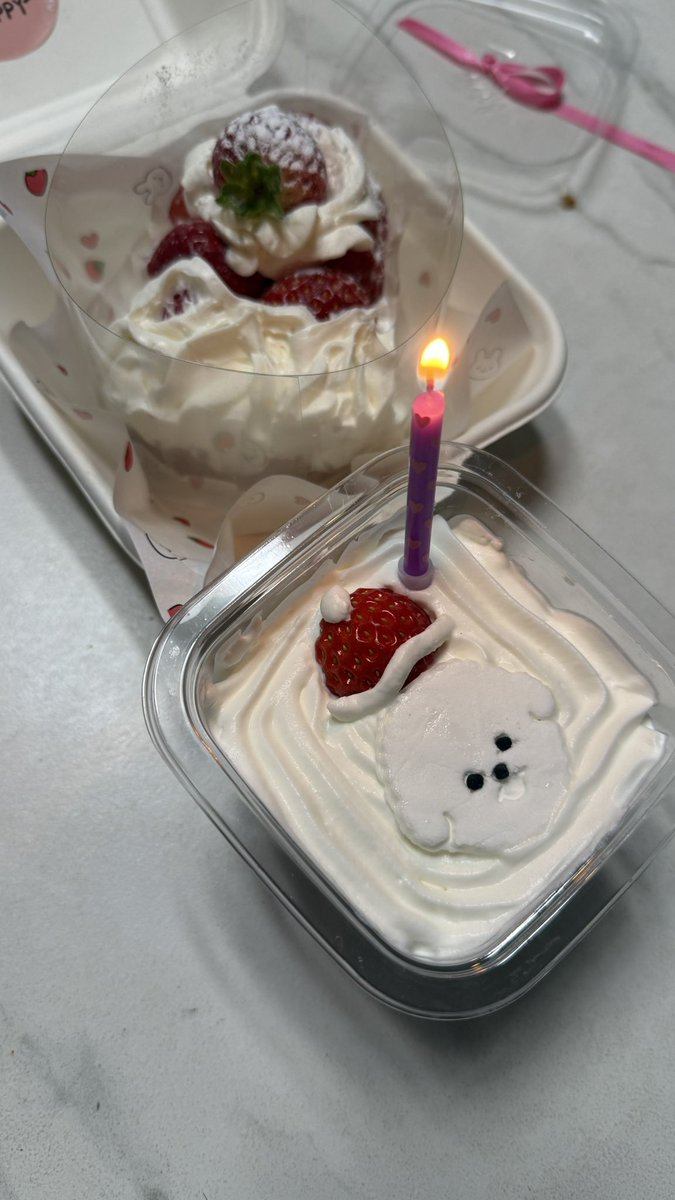 yongu222's tweet image. 오늘은 오코노미야끼도 성공하고
어머니 생일도 챙겨드럈으니
취침,,,