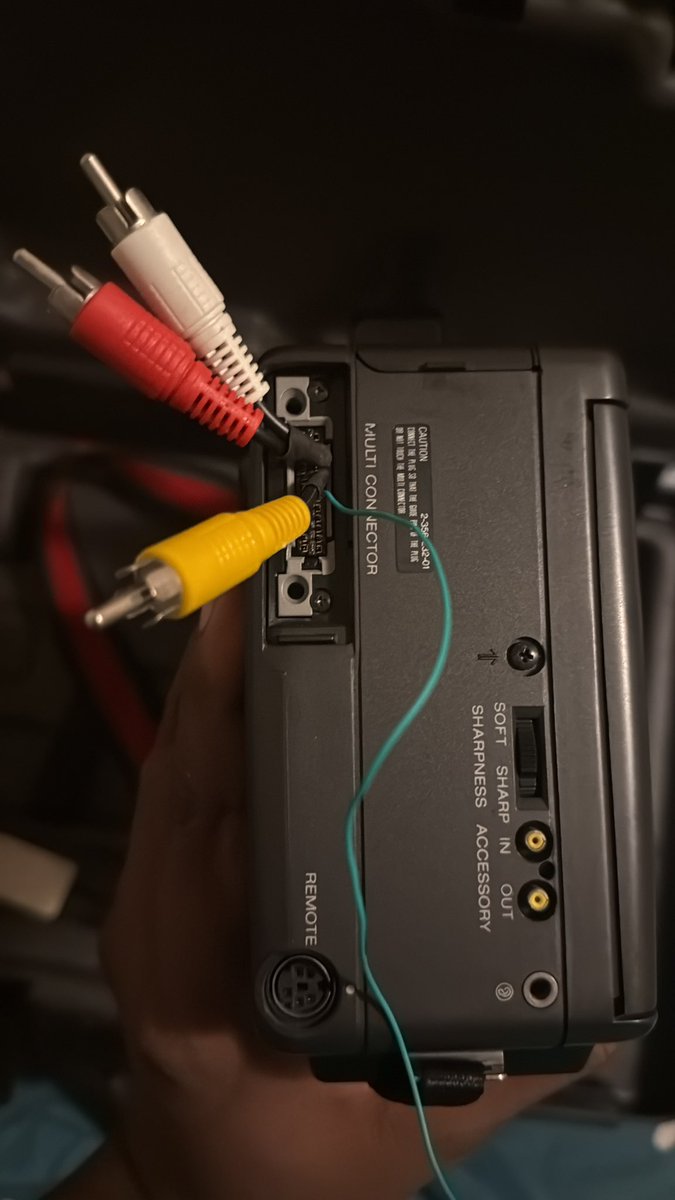 OG_5's tweet image. How big is my twitter fam. I need some help.. I need a Sony Video Camera Multi Player to RCA. This is for a Sony Video 8 Pro CCD-V100E Camera @Sony @SonyPictures