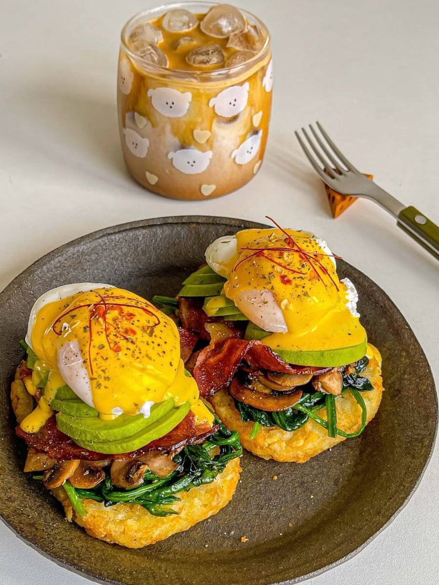 Breakfast: The only reason I get out of bed in the morning. 🍳🥓