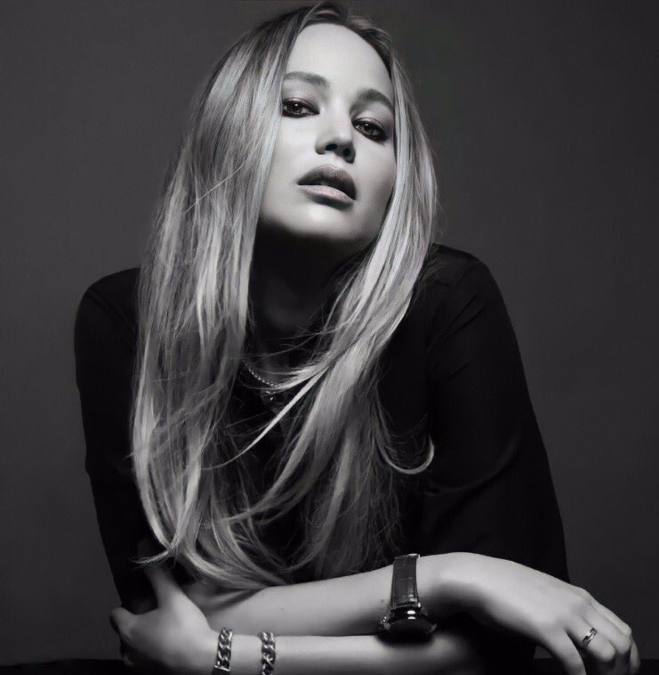 FilmUpdates's tweet image. Ariana Grande has reportedly been approached to star in a "female detective romp set in a Housewives-style reality show"

‘THE WIVES,’ a murder mystery starring Jennifer Lawrence and inspired by the ‘Real Housewives’, is currently in development at A24.