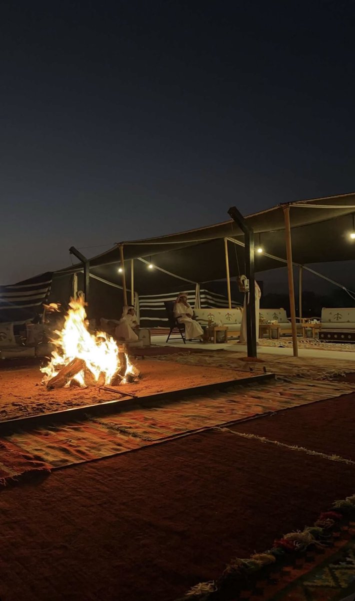 كل غالي من غلاته ما نخيّب . . . ظنّه
وأنت عاد الغالي اللي ما وراك ودونك