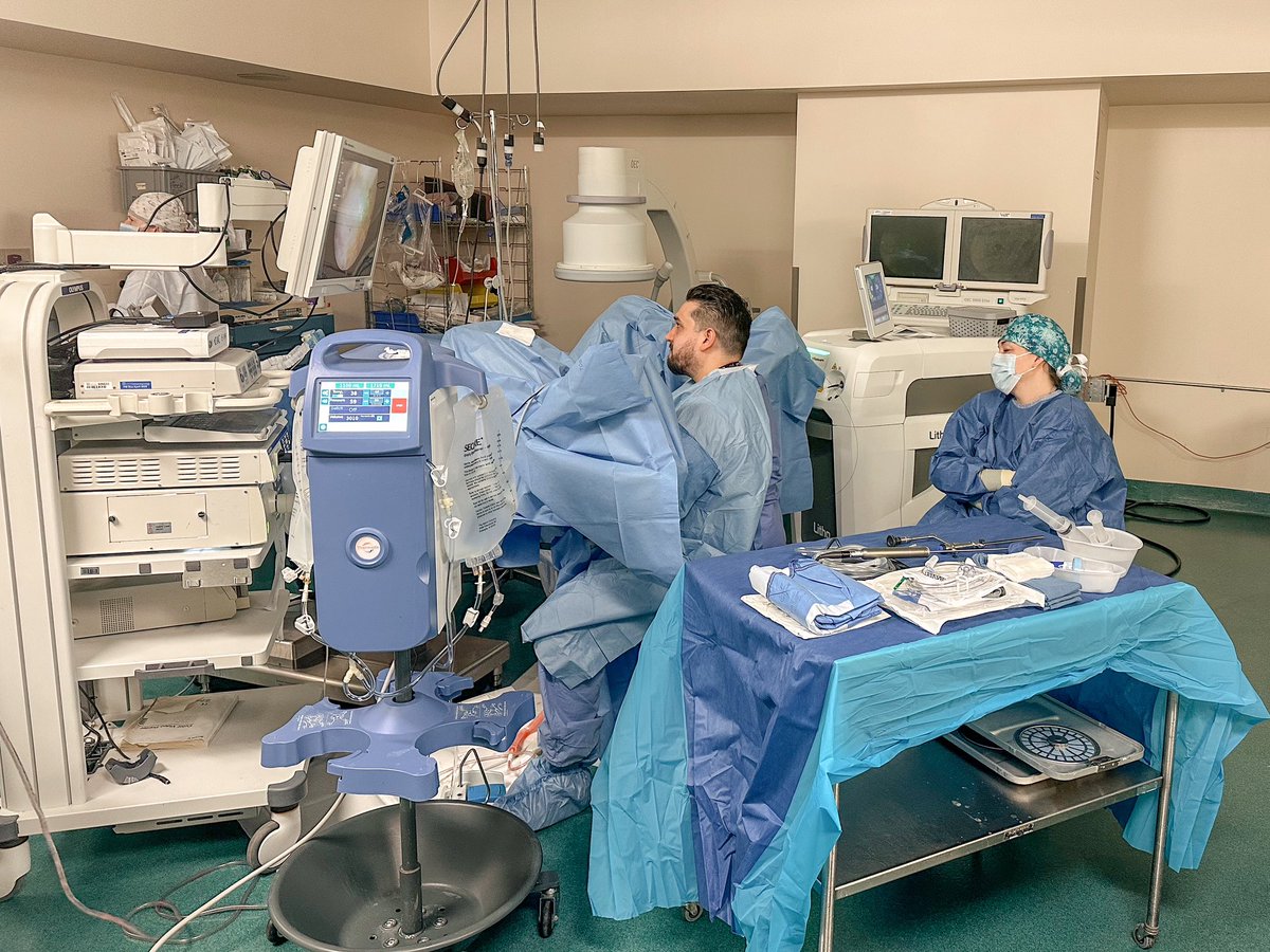 spenceruroMD's tweet photo. 100th HoLEP here in Buffalo

We started the program almost a year ago @UBUrology and never looked back! So proud and thankful for the amazing staff to get this going. And the residents are getting pretty damn good at it! #urology #holep #bph https://t.co/nXnDTr2osz
