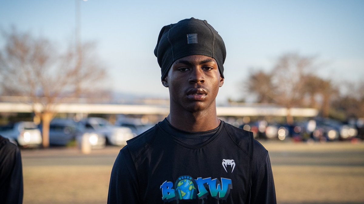 EVENT COVERAGE | Get to know the rising 2027 WR prospects who made noise at Battle Vegas

⭐️'27 standout WRs from the Battle 7v7 in Vegas🔥

STORY:▶️🔗sixstarfootball.com/article/event-…

<a href="/SmarionC09/">S’marion “saysay” Coleman 🏂</a> @C_Gallagher10 <a href="/Akiel_Miller/">Akiel Miller</a> <a href="/aizencostalest1/">aizen.torres14</a> <a href="/bnorflee1/">Bryce Norflee</a> <a href="/d1trent_/">Trenton Yancey 🏆</a>