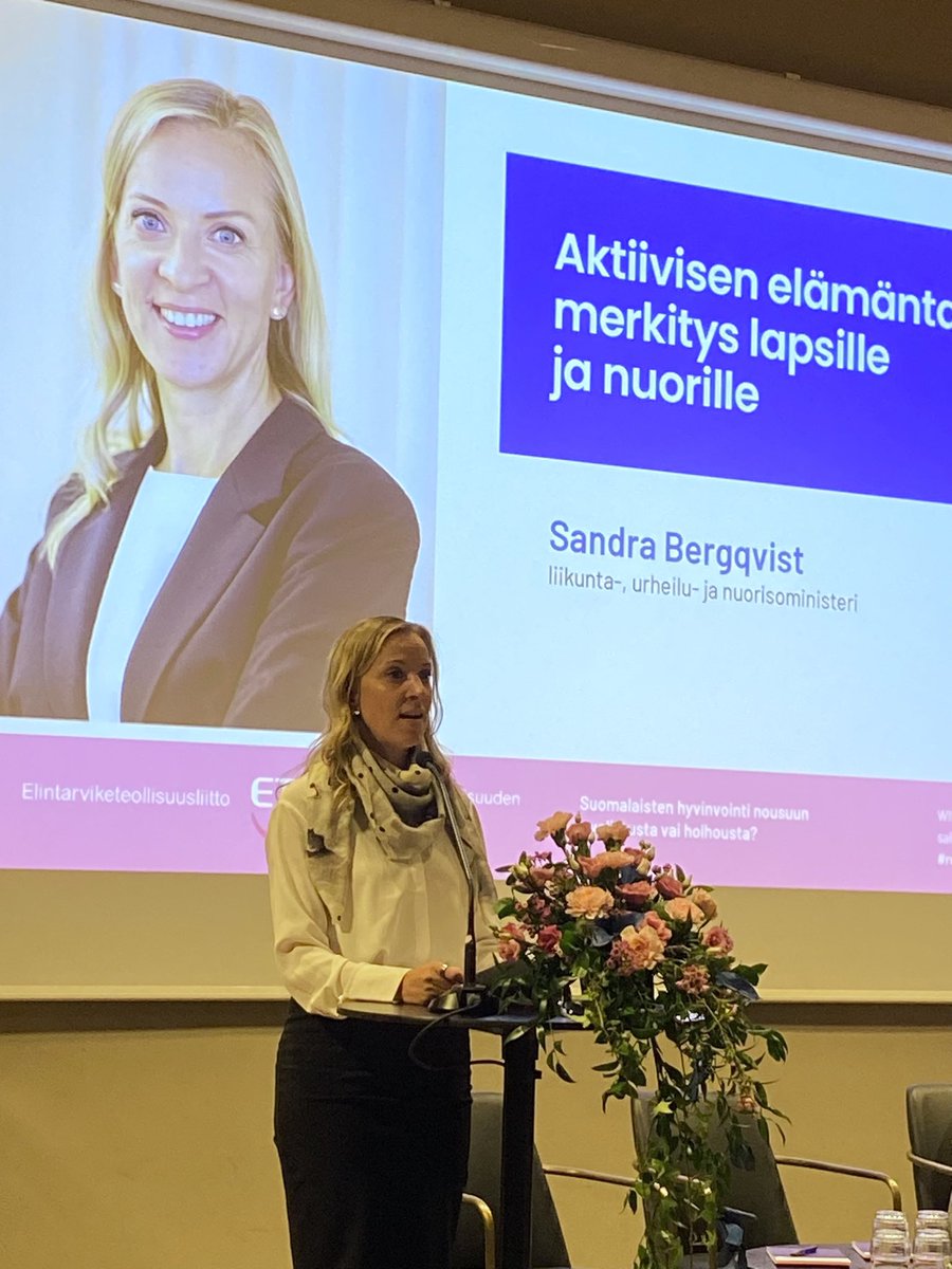 #liikunta  on hyvinvoinnin lähde sekä lapsille, nuorille että aikuisille, ministeri <a href="/SandraBergq/">Sandra Bergqvist</a> sanoo ETL:n seminaarissa. Hän pyrkii juoksemaan joka päivä ainakin noin mailin. ”Kannustan  kaikkia lisäämään arkiliikuntaa.”