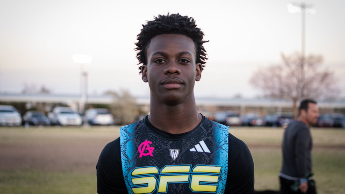 Six Star Football | PLUS+ (@sixstarfootball) on Twitter photo EVENT COVERAGE | Get to know the rising 2026 WR prospects who made noise at Battle Vegas
⭐️Elite speed WR's on display at Battle Vegas 7v7🔥
STORY:▶️🔗sixstarfootball.com/article/event-…
<a href="/CaydenB3ll/">Cayden Bell</a> <a href="/20kadenn/">kden</a> <a href="/dylan_faison7/">Dylan Faison</a> <a href="/BrodyGavin13/">Brody Gavin</a> <a href="/DEUCES__2/">GARY “ Deuce” HADLEY JR. 3⭐️</a> <a href="/OmyryH/">Omyry Hickson jr</a> <a href="/kelleniwamuro/">Kellen Iwamuro</a> <a href="/Dame_Miles26/">Damien Miles 3⭐️</a> EVENT COVERAGE | Get to know the rising 2026 WR prospects who made noise at Battle Vegas
⭐️Elite speed WR's on display at Battle Vegas 7v7🔥
STORY:▶️🔗sixstarfootball.com/article/event-…
<a href="/CaydenB3ll/">Cayden Bell</a> <a href="/20kadenn/">kden</a> <a href="/dylan_faison7/">Dylan Faison</a> <a href="/BrodyGavin13/">Brody Gavin</a> <a href="/DEUCES__2/">GARY “ Deuce” HADLEY JR. 3⭐️</a> <a href="/OmyryH/">Omyry Hickson jr</a> <a href="/kelleniwamuro/">Kellen Iwamuro</a> <a href="/Dame_Miles26/">Damien Miles 3⭐️</a>
