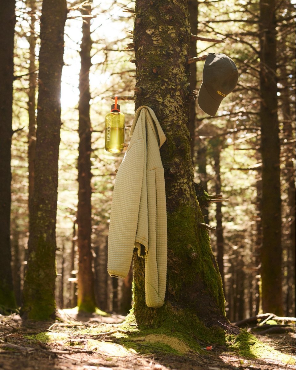 Minimize your impact on the planet without compromising on performance. The <a href="/hikerkind/">Hikerkind</a> Midlayer 01, features Polartec® Power Air™ an innovative fabric technology engineered to shed up to 80% less during home laundering.​ 
​
#Hikerkind #PowerAir #MadeToGoBeyond #MadeWithPolartec