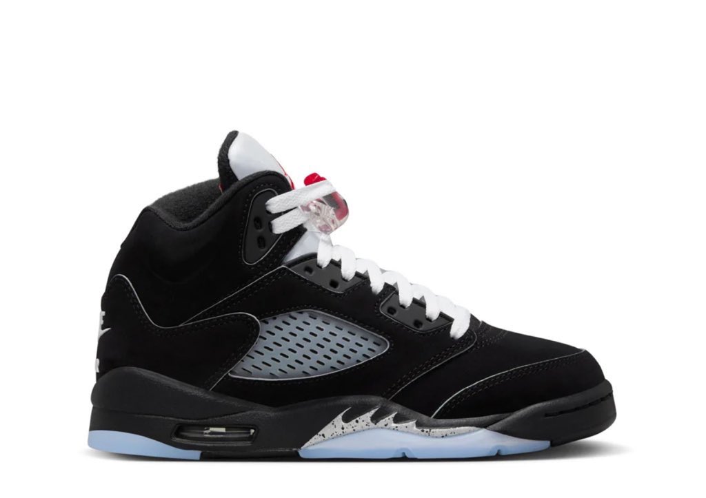 SnkrsStock's tweet image. AD: 5s mavely.app.link/e/lT7rjF44TQb