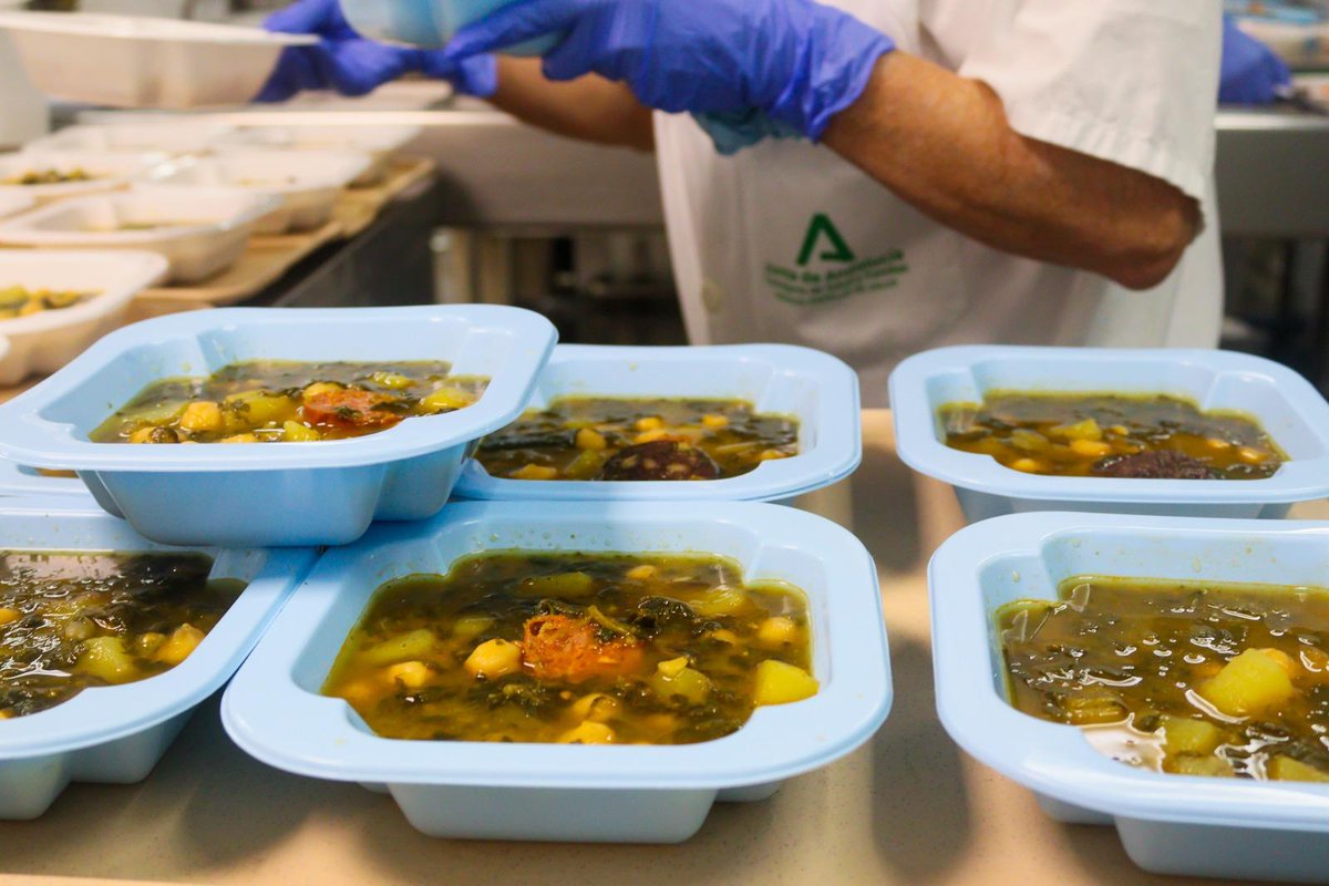Hospital Regional Universitario Málaga (@hregionalmalaga) on Twitter photo 🥣🌱 En el HRUM nos sumamos a la #SemanaDeLasLegumbres, una iniciativa promovida por la <a href="/ONU_es/">Naciones Unidas</a> y <a href="/mensacivica/">mensacivica</a>, para fomentar una alimentación saludable, sostenible y de calidad.
#SomosHRegional
#HRUMContigoSiempre
<a href="/MalagaJunta/">MálagaJunta</a>
<a href="/saludand/">Consejería de Salud y Consumo</a> 🥣🌱 En el HRUM nos sumamos a la #SemanaDeLasLegumbres, una iniciativa promovida por la <a href="/ONU_es/">Naciones Unidas</a> y <a href="/mensacivica/">mensacivica</a>, para fomentar una alimentación saludable, sostenible y de calidad.
#SomosHRegional
#HRUMContigoSiempre
<a href="/MalagaJunta/">MálagaJunta</a>
<a href="/saludand/">Consejería de Salud y Consumo</a>