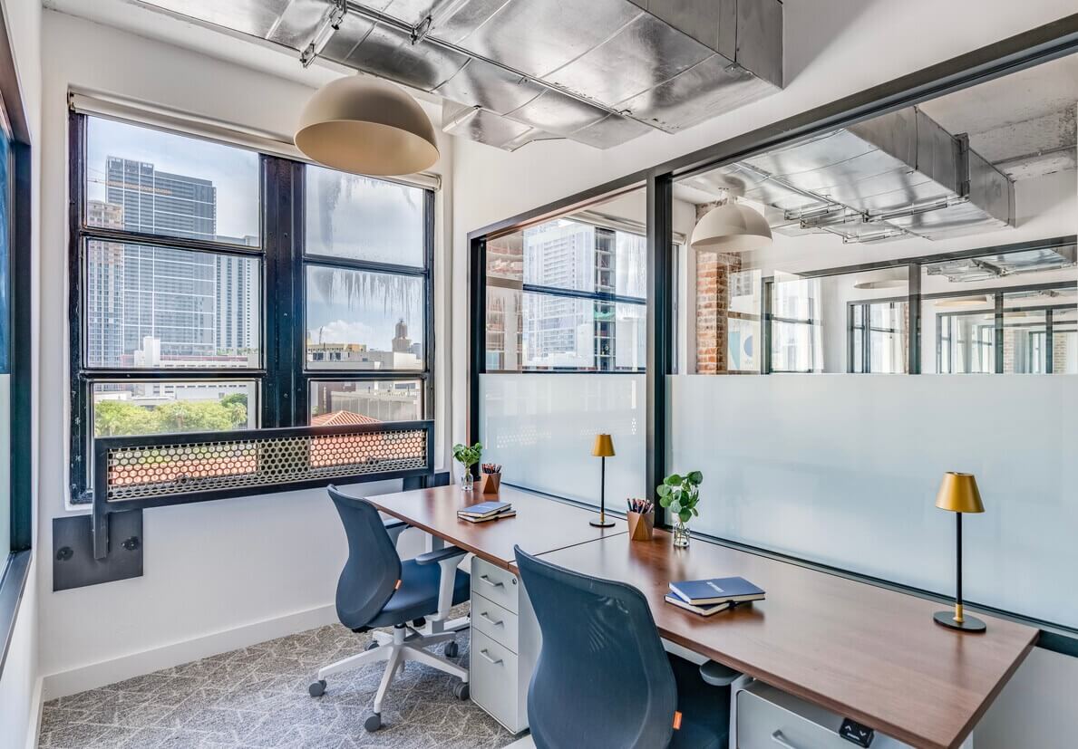 Coworker (@coworkerglobal) on Twitter photo Downtown Miami just got a coworking upgrade! <a href="/VentureXUSA/">Venture X USA</a>’s new space blends premium design, community, and flexibility—perfect for today’s workstyle🌇Check out the details: cutt.ly/Se6Zpo6l #miami Downtown Miami just got a coworking upgrade! <a href="/VentureXUSA/">Venture X USA</a>’s new space blends premium design, community, and flexibility—perfect for today’s workstyle🌇Check out the details: cutt.ly/Se6Zpo6l #miami