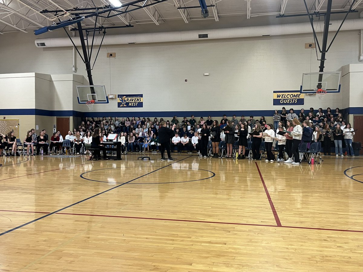 Mass Choir with all these beautiful singers! <a href="/USD449/">USD #449</a> <a href="/LSiebenmorgen/">Lucas Siebenmorgen</a>