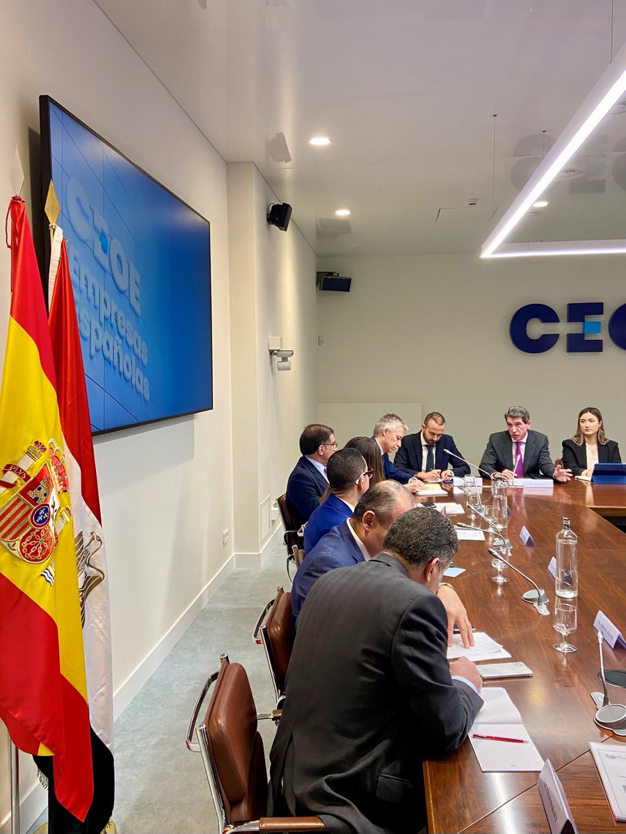 Asociación Española del Hidrógeno (AeH2) (@aeh2_eng) on Twitter photo 💡Esta mañana hemos participado, junto a 13 de nuestros socios, en un encuentro sectorial clave sobre #hidrógeno entre España y Egipto.
¡Gracias al Ministerio de Inversiones y Comercio Exterior de Egipto, a <a href="/CEOE_ES/">CEOE</a>, <a href="/camarascomercio/">Cámara de España</a>, <a href="/ICEX_/">ICEX</a>, <a href="/_minecogob/">Economía, Comercio y Empresa</a> por su apoyo. 💡Esta mañana hemos participado, junto a 13 de nuestros socios, en un encuentro sectorial clave sobre #hidrógeno entre España y Egipto.
¡Gracias al Ministerio de Inversiones y Comercio Exterior de Egipto, a <a href="/CEOE_ES/">CEOE</a>, <a href="/camarascomercio/">Cámara de España</a>, <a href="/ICEX_/">ICEX</a>, <a href="/_minecogob/">Economía, Comercio y Empresa</a> por su apoyo.