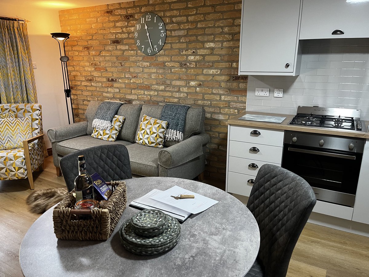 Check out our newly refurbished Badger Cottage!  Beautiful self catering accommodation ideal for couples. 
#scarborough #yorkshirecoast #selfcatering