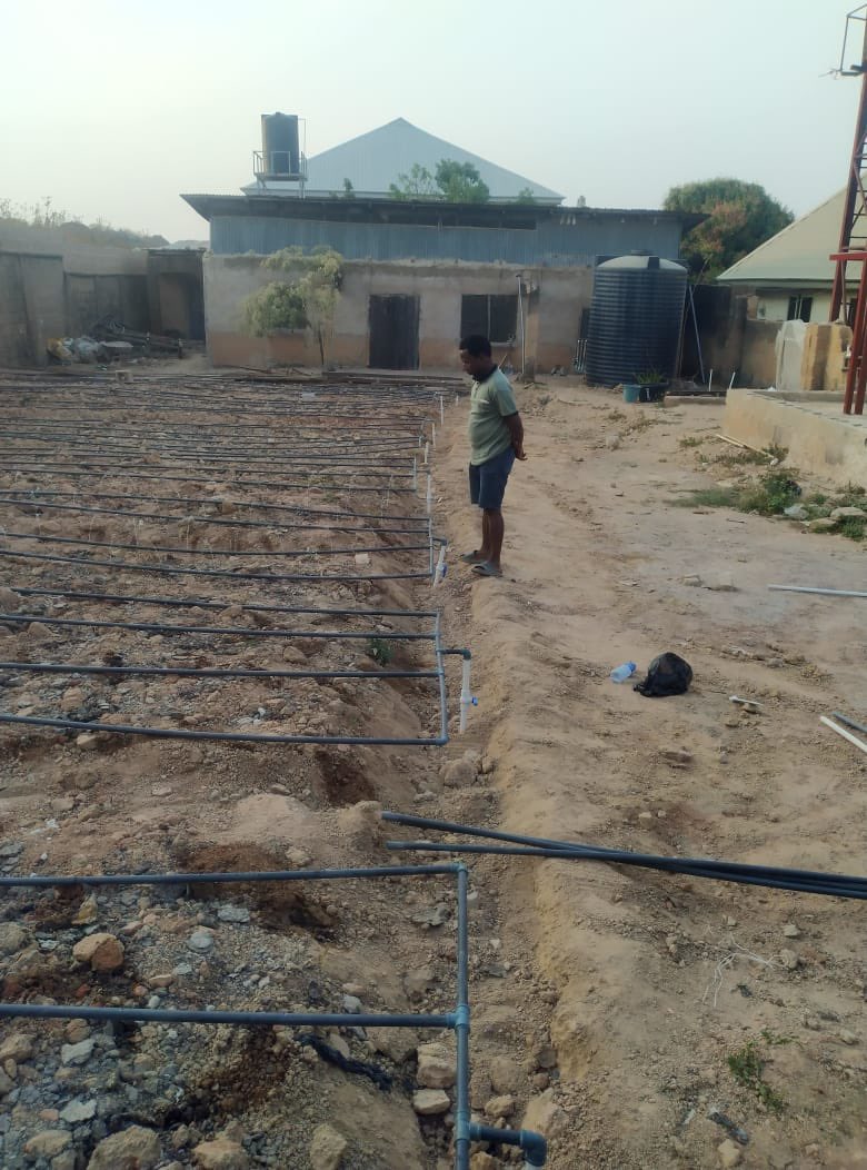 FarmerTee1's tweet photo. Setting up a garden with controlled irrigation system in Jos, Nigeria. #Horticulture #horticulturist #agricultureinnigeria #before 
Wait for #after pictures https://t.co/cQgWuvQ3vh