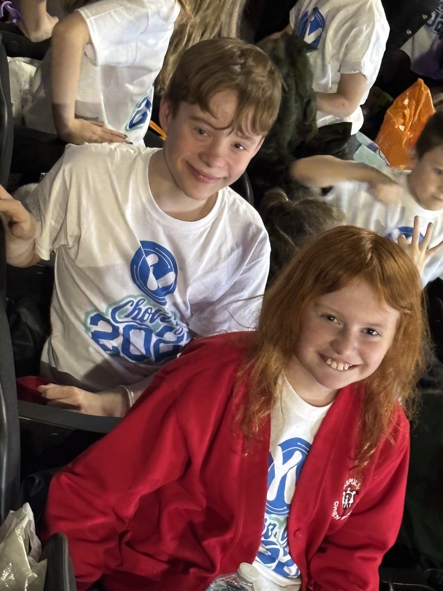 class6Aspull's tweet image. Singing is a fully inclusive and great way to improve our well-being - we had an amazing time at Young Voices 2025! #acpsmusic #acpswellbeing #childrensmentalhealthweek