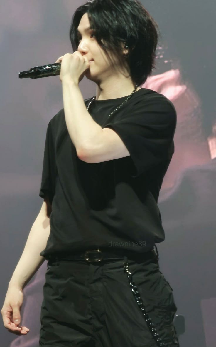 suyang_min's tweet image. 심각한 미소녀다. 너무 미소녀잖아