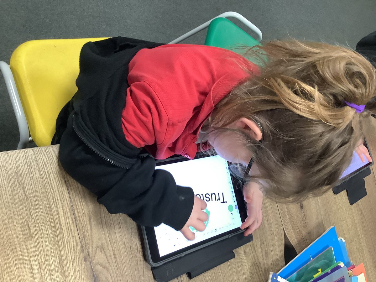 NewchurchCP's tweet photo. In computing, Year 1 thought about who they can call on to help them stay safe on internet. They used their computing skills to create posters about trusted adults. #NewchurchComputing #InternetSafety https://t.co/r4RlmYrCav