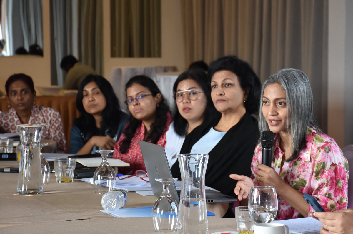 UNSriLanka's tweet photo. Stronger economic resilience is🔑to advancing social cohesion &amp; the #SDGs.

In Jaffna, @UNSriLanka engaged academia, state &amp; private sector on investment &amp; reducing barriers to economic participation. Creating opportunities for conflict-affected communities remains a priority. https://t.co/eBqM2BbYrn