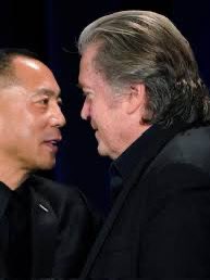 突发：据网易消息，前特朗普高级顾问、新中国联邦洋国父、郭文贵诈骗团伙主犯史蒂夫・班农刚刚已经认罪，他因伙同他人在边境墙资金案中收了2500万只修了三公里认罪，他被判三年有条件释放，无需入狱。郭黑帮又一个骗子认罪了，喜国代孕团伙快发表获奖感言吧！