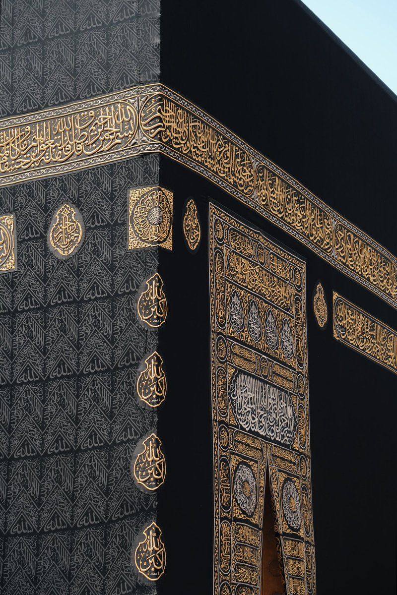 mosquesty's tweet photo. لَّا إِلَٰهَ إِلَّا أَنتَ سُبْحَانَكَ إِنِّي كُنتُ مِنَ الظَّالِمِينَ 

Lâ ilâhe illâ ente sübhaneke innî küntü minezzâlimîn.

"Senden başka İlah yoktur. Seni her türlü eksik ve noksandan tenzih ederim. Gerçekten ben nefsine zulmedenlerden oldum." https://t.co/Mjx04MJiXu
