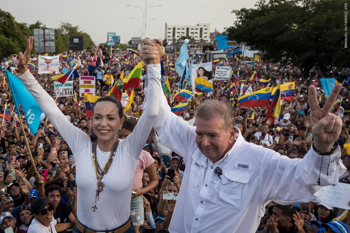 The Geneva Summit for Human Rights and Democracy (@genevasummit) on Twitter photo 🚨 Venezuelan President-Elect <a href="/EdmundoGU/">Edmundo González</a> and opposition leader <a href="/MariaCorinaYA/">María Corina Machado</a> will receive the 2025 Courage Award.
By challenging Maduro, they have given hope to millions of Venezuelans longing for change after years of state repression.
🔗 genevasummit.org/30-human-right… 🚨 Venezuelan President-Elect <a href="/EdmundoGU/">Edmundo González</a> and opposition leader <a href="/MariaCorinaYA/">María Corina Machado</a> will receive the 2025 Courage Award.
By challenging Maduro, they have given hope to millions of Venezuelans longing for change after years of state repression.
🔗 genevasummit.org/30-human-right…