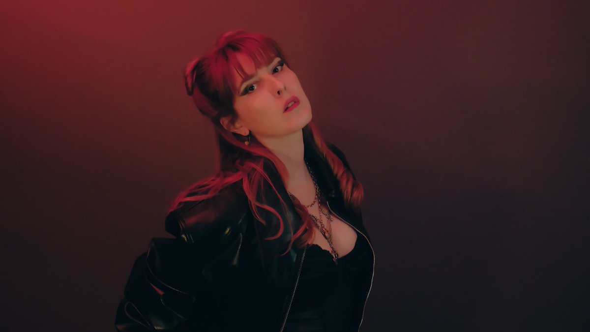 “Yeni şarkı ne zaman?”sorusunun cevabıyla geldim. Pek yakında💄
.
.
#newsongalert #SpotifyTürkiye