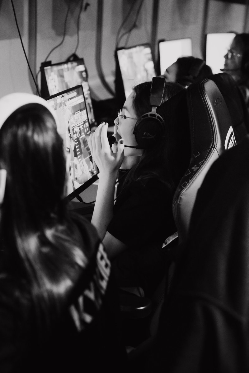 ZELIAA ぜ (@zeliaavlr) on Twitter photo #RTS4
Ty @SaturnePhoto pour les photos du wk (incroyables !)
Merci <a href="/LMNY_Esport/">Luminary Esport</a> pour la LAN, soutien et les moments bien droles et à mes mates pour le wk + pintero/jetix pour le coaching temporaire xd
On n'est pas passé day02 mais je reviendrai en GC sous un new projet :)) #RTS4
Ty @SaturnePhoto pour les photos du wk (incroyables !)
Merci <a href="/LMNY_Esport/">Luminary Esport</a> pour la LAN, soutien et les moments bien droles et à mes mates pour le wk + pintero/jetix pour le coaching temporaire xd
On n'est pas passé day02 mais je reviendrai en GC sous un new projet :))