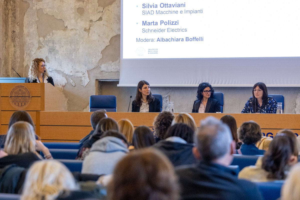 ConfindustriaBG's tweet photo. Questa mattina, @UniBergamo ha ospitato la 3ª ed. di #UniBgirls & #STEM, un evento per superare gli #stereotipi di genere e valorizzare le #competenze tecnico-scientifiche. Tra gli interventi, Claudia Persico, VP di #ConfindustriaBG e @Federmeccanica, ha condiviso la sua esperienza nel settore #meccatronico.