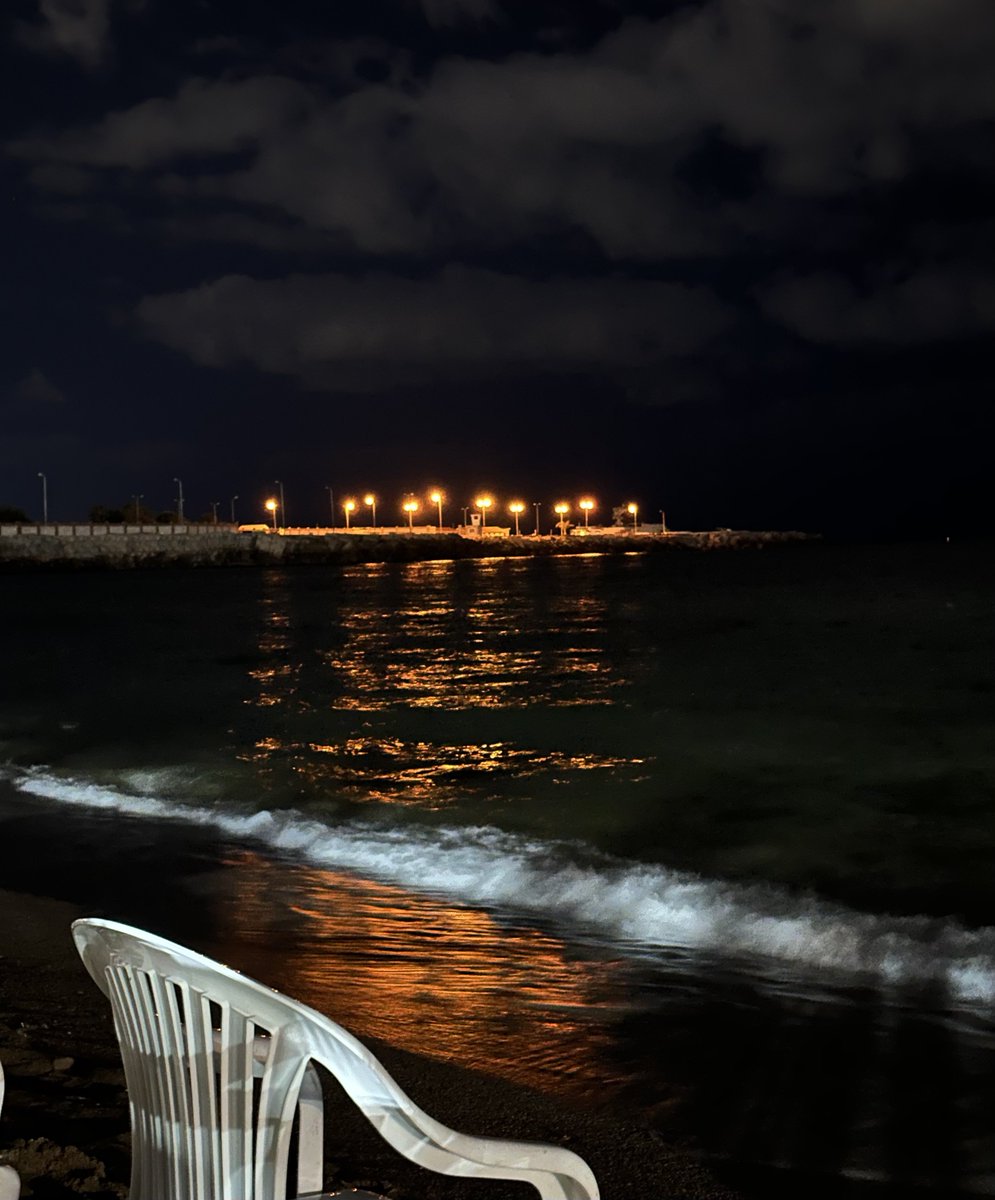 midnight thoughts,ocean waves, and time to heal.