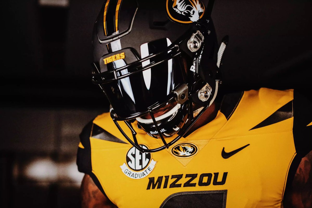 Coach Mac tweet media