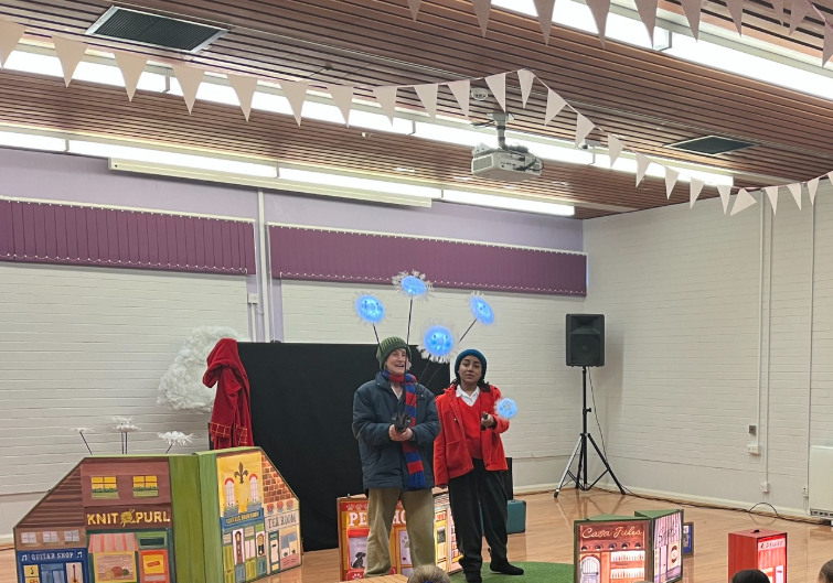 dudleylibraries's tweet photo. We have enjoyed hosting @BirminghamRep at Libraries across the borough over the last week. #TheSnowflake brought so much warmth despite the cold outside. It was a real pleasure to have so many children from local schools experience theatre for the first time.❄️🎭
#dudleylibraries https://t.co/Hc8NvIM0T4