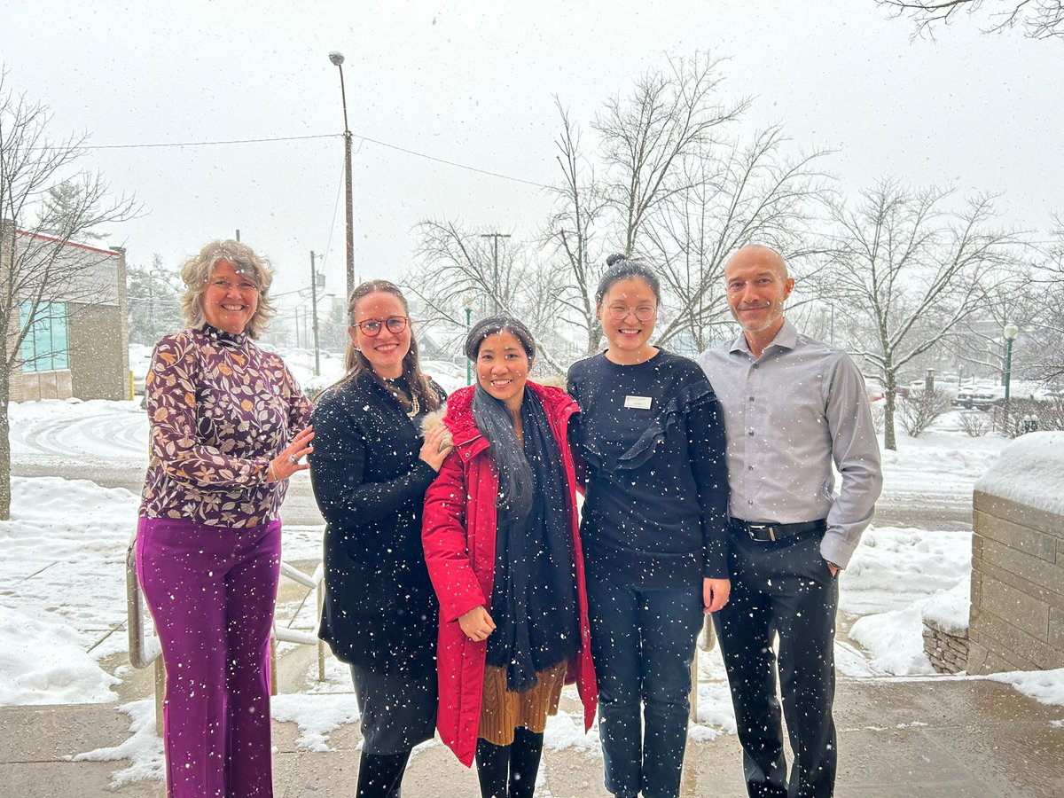 #tbt Spring 2025 New Graduate and Exchange Student Orientation! 

- Photo courtesy of the Maurer School of Law.