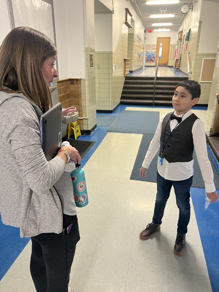 Ms_Bazz's tweet image. After greeting classrooms and passing out paws, @MrsJanuszyk  posed a tough question she needs Principal Pineda to make a decision on by the end of day.  I wonder what he’ll decide! #caughtinthehallway #teampershing @PanthersD100 #weatherproblems #principalfortheday