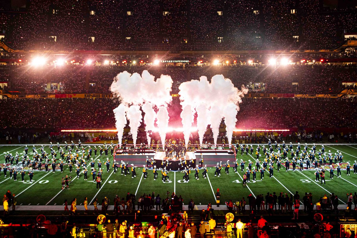 For the first time in NFL history, the trophy ceremony stage has evolved beyond a single-stage concept into a fully versatile masterpiece. This year’s design supports multiple key moments throughout the #SuperBowl  weekend, offering not just one identity but three.