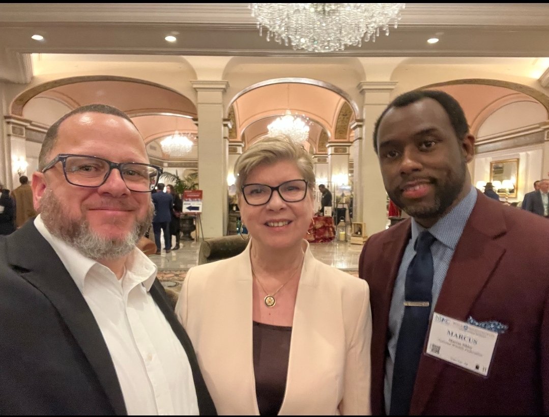 marcusasibley's tweet image. So many great conversations on the Chamber train and in DC during the New Jersey Chamber of Commerce #WalkToWashington. #TheWork #MarcusSibleyMSW