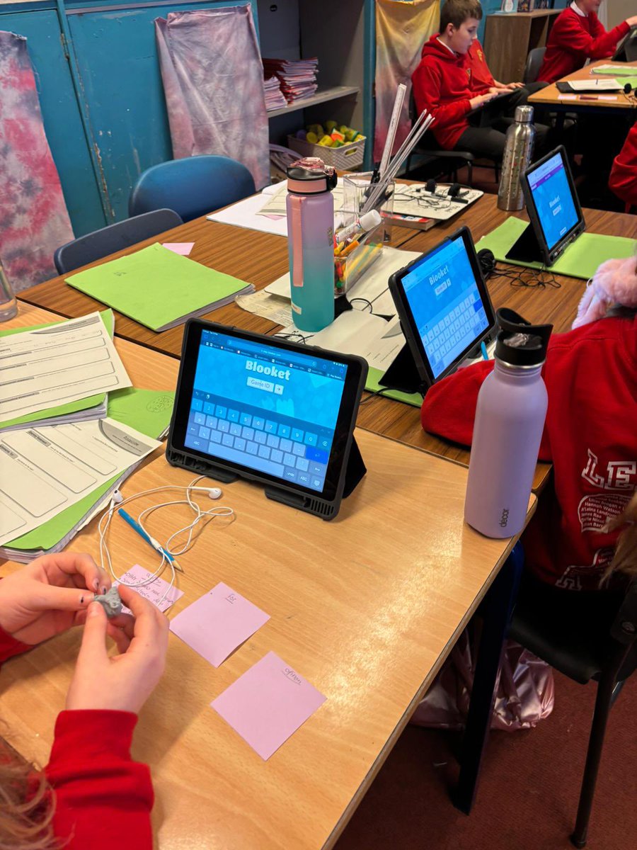 StFXDigitalDreamTeam tweet media