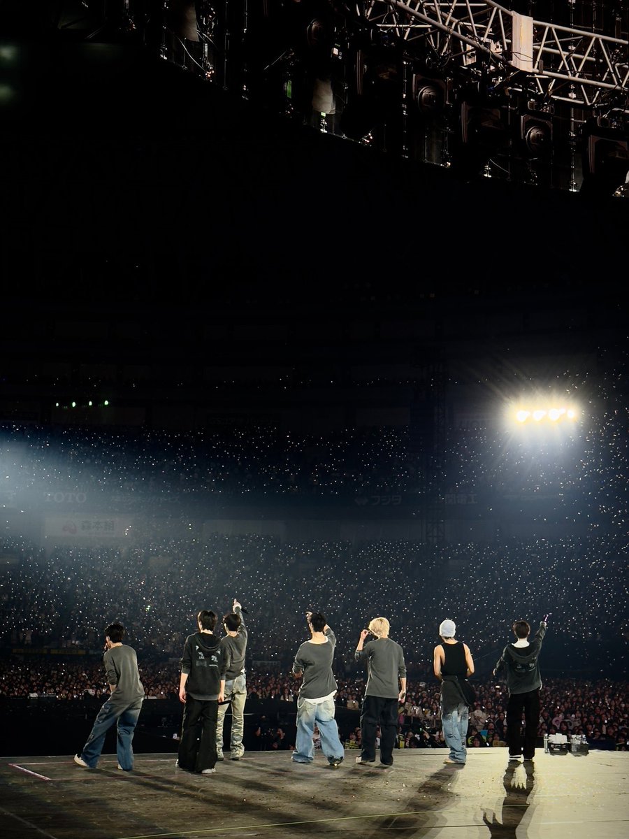 nksxn_1209's tweet photo. ENHYPENに出会えたことライブに行けたこと
全部幸せだよ ; ;
公演中これ以上幸せな事ないっていうくらいずっと楽しくてスタジアム発表もすごく嬉しかった!
これからも花道だけ歩いていこうね🌸◦°
たくさんの愛をありがとう𓂃 𓈒𓏸🩷 #TO_ENGENE #FROM_ENGENE #WALKTHELINE_IN_JAPAN https://t.co/NJBUZrxLwF