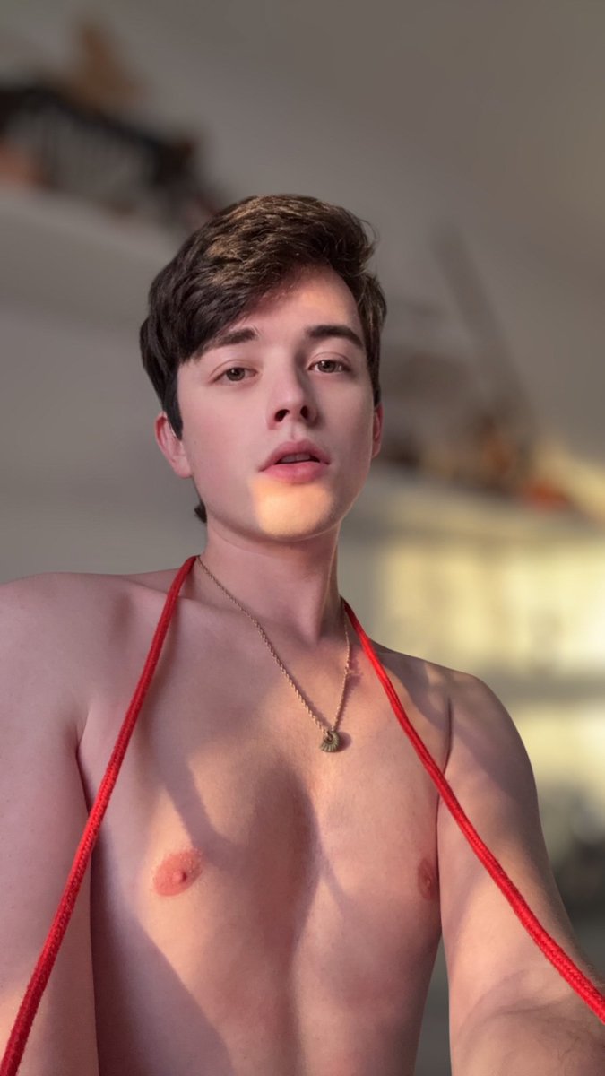 DrewCooper_'s tweet photo. Can I be your Valentine? ❤️‍🔥 https://t.co/buAB3trDk7