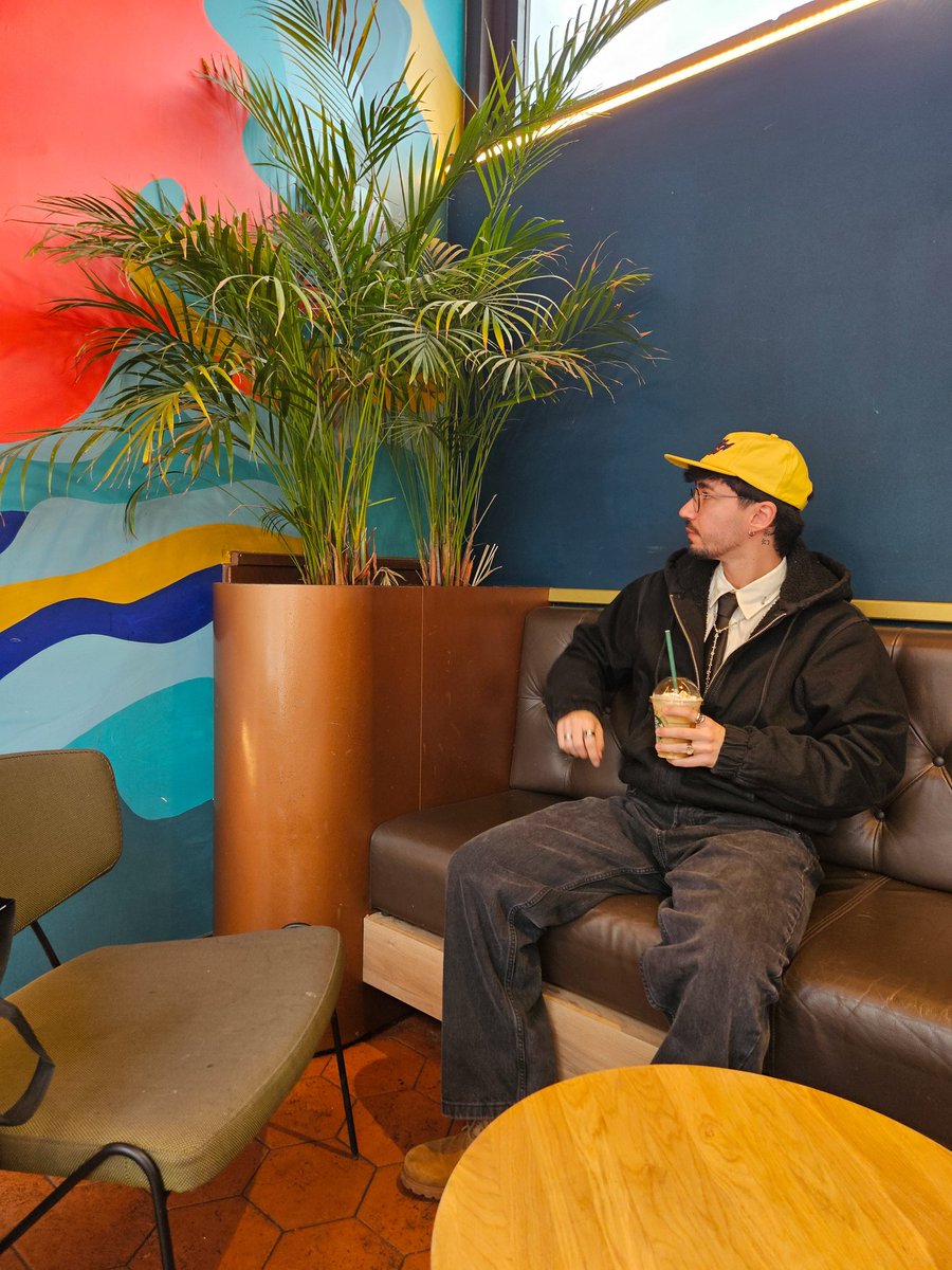 Fit check de hoy porque tengo abandonado twitter ☕️