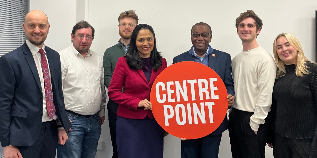Rushanara Ali MP 💙 (@rushanaraali) on Twitter photo Great to visit <a href="/centrepointuk/">Centrepoint</a> offices and youth helpline in my constituency. I spoke with staff about their experiences supporting and advising young people on housing and homelessness.
Very grateful to them for all their work helping young people in need. Great to visit <a href="/centrepointuk/">Centrepoint</a> offices and youth helpline in my constituency. I spoke with staff about their experiences supporting and advising young people on housing and homelessness.
Very grateful to them for all their work helping young people in need.