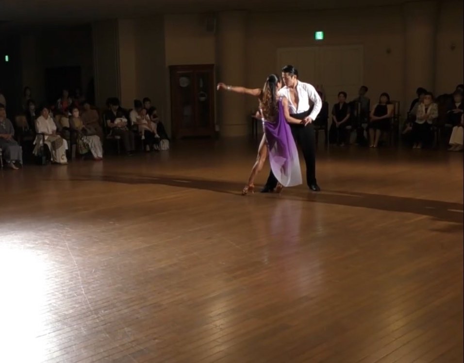 💜💜💜Dress For Sale💜💜💜
紫ルンバドレス ※レンタルのみ

💜着用者158cm
💜普通型(幅広く着用可🙆‍♀️)
💜全国配送可
💜セルタン可

現在はレンタルのみ承っております。
詳細はDMにてご相談ください。

#dressforsale
#ドレスレンタル
#ドレス販売
#ラテンドレス