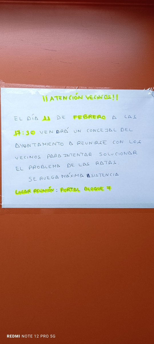 Os acordáis del Flautista de Pepelin? Pues no ha venido nadie. Estamos abandonados por el Ayuntamiento <a href="/jlsanzalcalde/">José Luis Sanz</a> lo han resuelto con una llamada de teléfono diciendo que lo hacen tan bien con las ratas-capibaras que han pedido el premio nobel municipal <a href="/Sevillasucia/">Distrito Este Limpio</a>