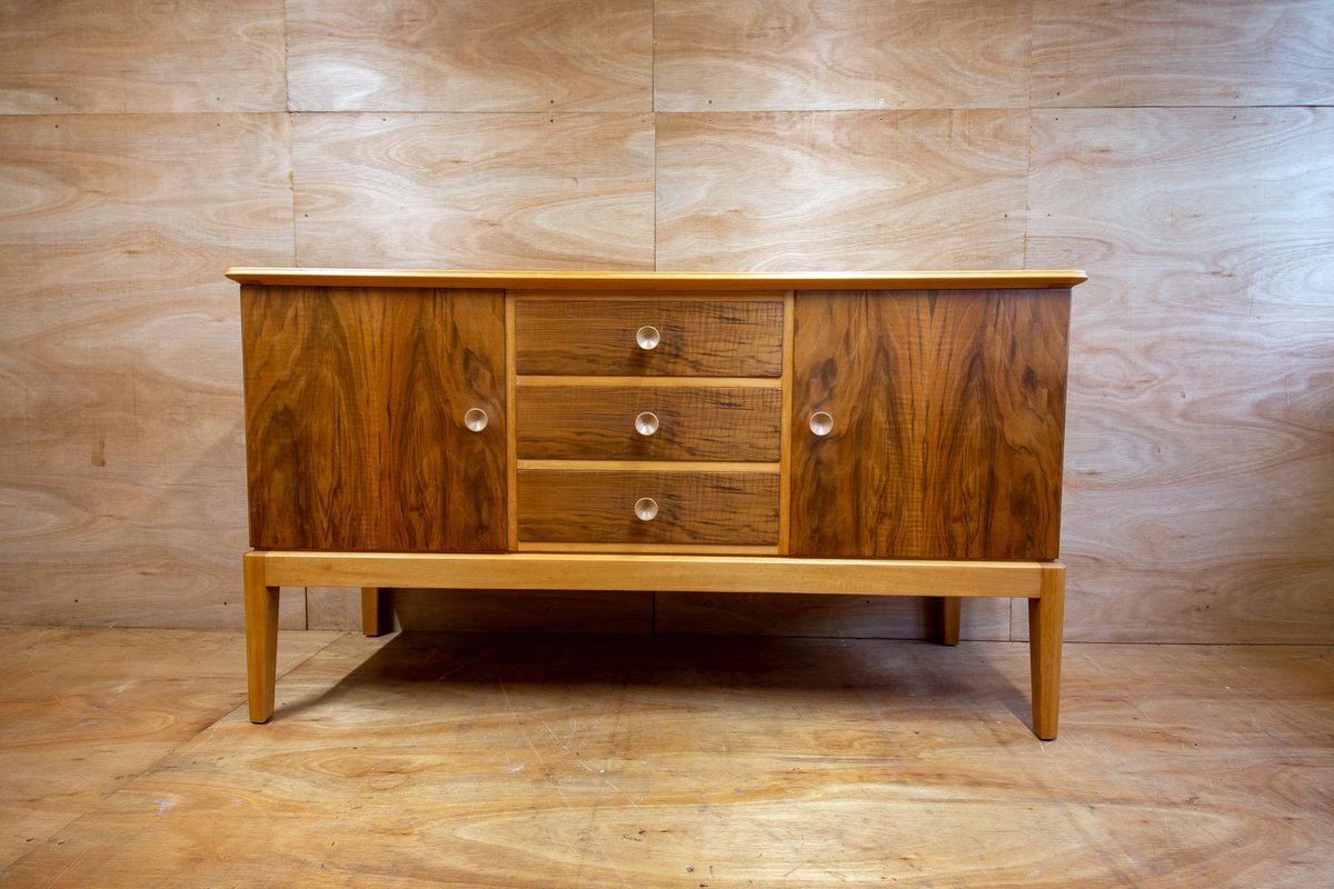 Est. Living tweet media