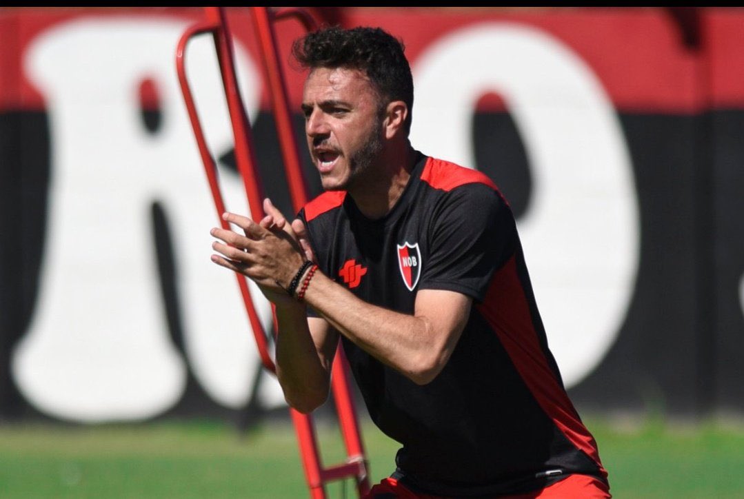 #AHORA l Rubén “Mago” Capria, asesor deportivo de #Newells 🔴⚫️ “No me caben dudas que Mariano Soso tendrá un buen pasaje por el club. Veo un gran compromiso por parte del plantel con su idea”