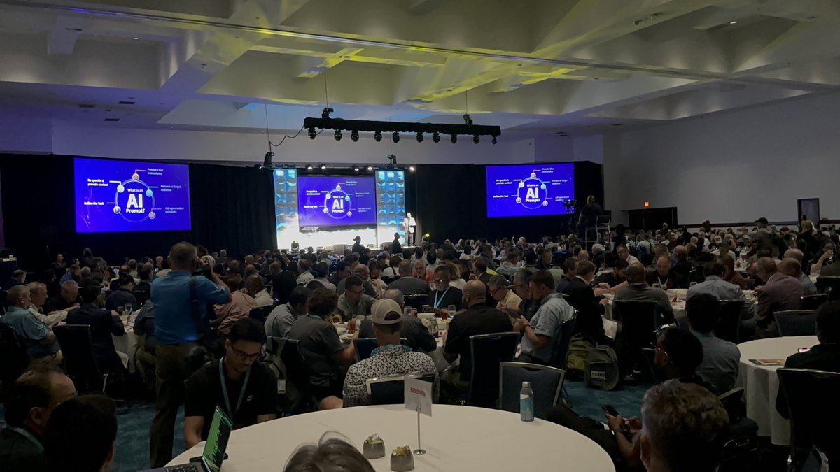 rtehrani's tweet image. Clip of keynote happening now. @thegenaiceo Eric Vaughan with @ignitetech and @gfisoftware here at @genaiexpo, part of the @ITEXPO #TECHSUPERSHOW  Feb 11-13, 2025, Fort Lauderdale! #itexpo