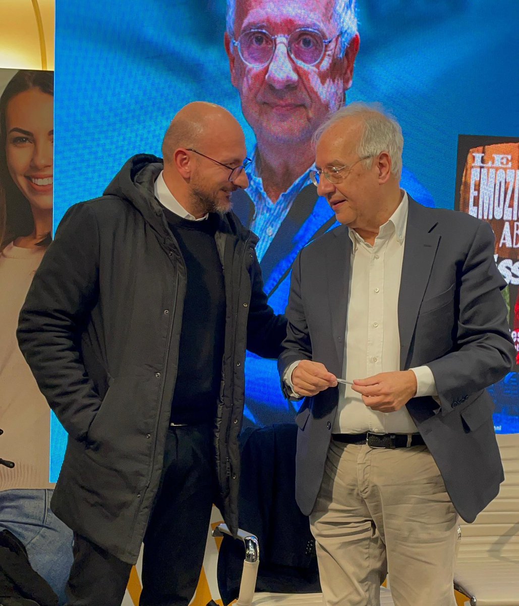 Sempre bello incontrare <a href="/VeltroniWalter/">walter veltroni</a> 🤗