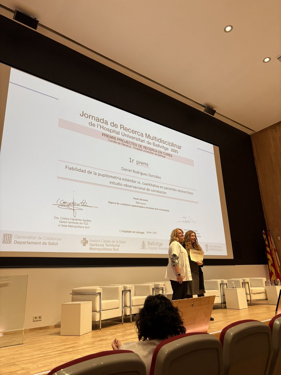 andreaaurbinaa's tweet photo. 📣 Espectacular #JornadadeRecercaMultidisciplinar d’avui a l’@hbellvitge . Grans projectes presentats als Premis de Recerca en #Cures liderats per professionals de la direcció infermera 💪🏻👏🏻👏🏻 Felicitats !! #OrgullBellvitge #RecercaenCures #Seguim🔝🔝 https://t.co/N5ZDfEVRH7