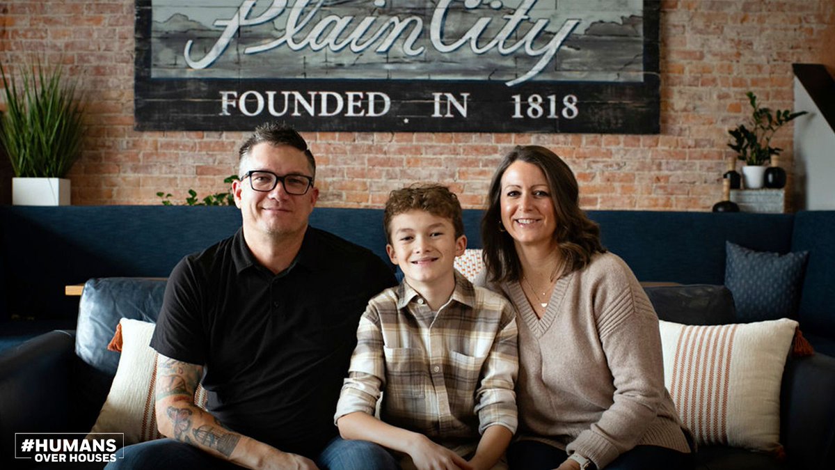 As real estate agents, our day-to-day revolves around navigating life changes: helping a growing family find the house they will bring their first child home to, helping someone sell the home they were raised in. #HumansOverHouses 

Read more: buff.ly/418WsBn