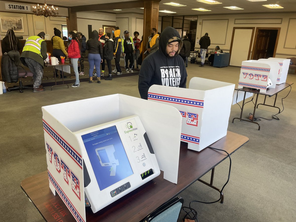 GidTruth's tweet photo. Dozens of young and older adults took the opportunity to early vote this afternoon at Midtown’s Early voting center. I welcomed site according to poll workers @tmj4 tune it at 5p for my report #voting #elections #springPrimary #milwaukee #wisconsin #politics https://t.co/1eNmHjAWjr