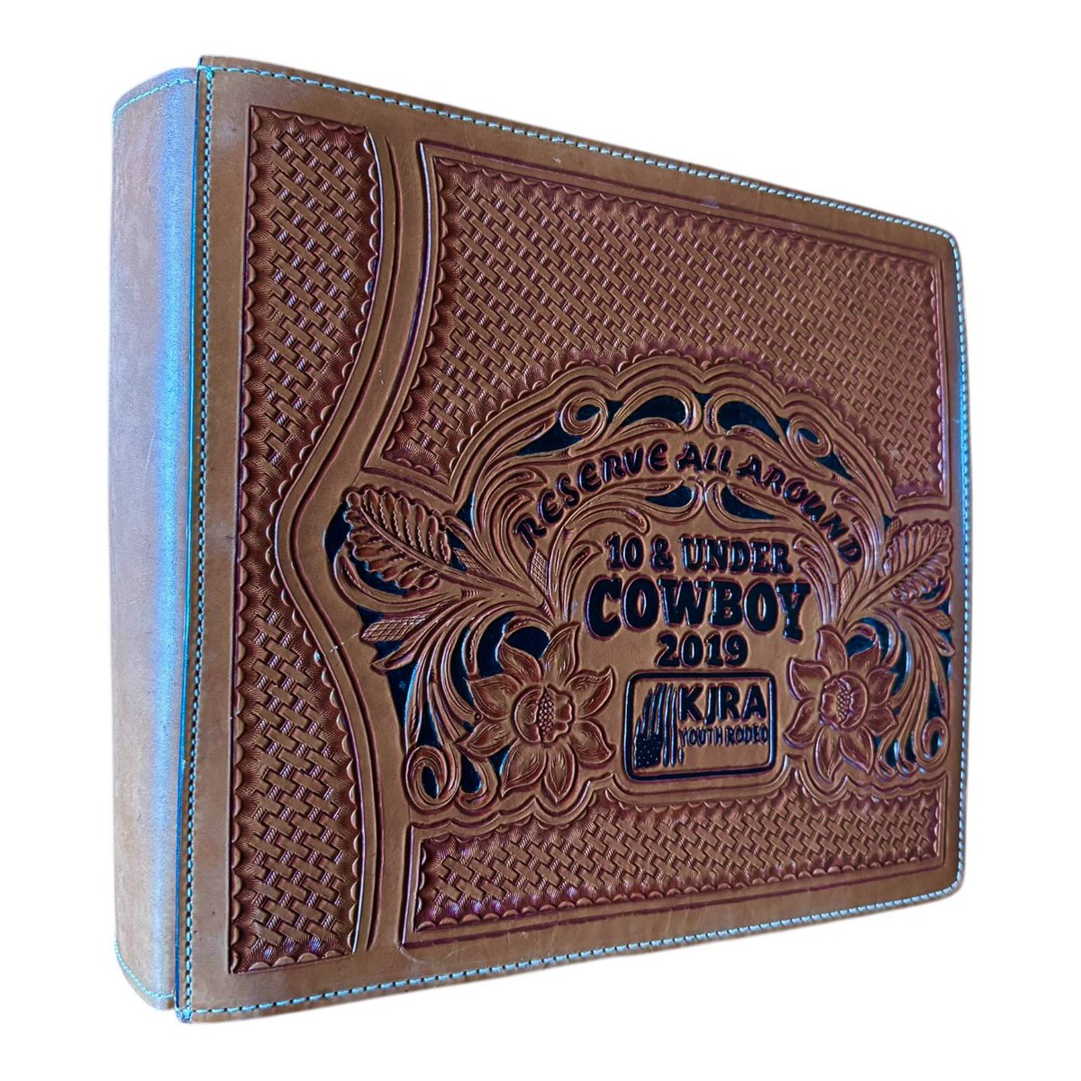 MaryBradshaw66's tweet photo. Large Handmade, Three-Ring, Tooled Leather Photo/Scrap Book Album from a Nirthern Texas Radio Station Children’s Rodeo Just Listed in Etsy Store.
Follow Etsy Link in Bio: #tooledleather #leatherphotoalbum #leatherscrapbook #leather #handmade #leatherwork #leathercraft #etsy https://t.co/uPromPeojN